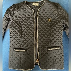 Chanel? Warm jacket perfect condition S to M